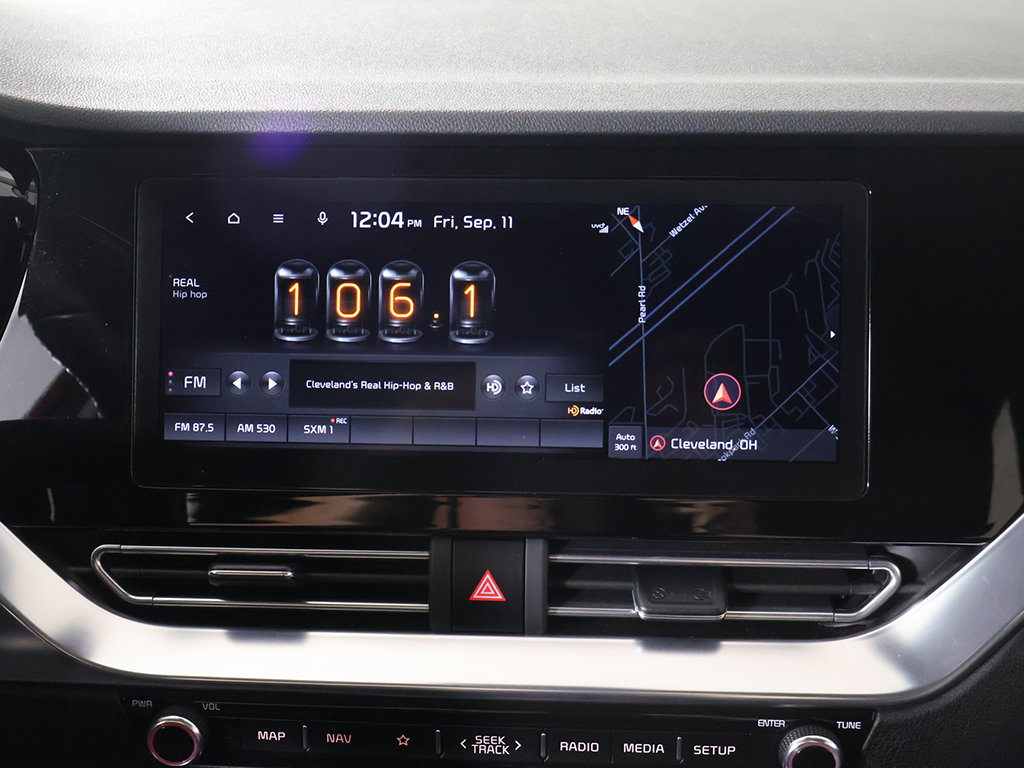 Used 2022 Kia Niro EX FWD image 44