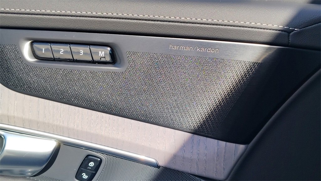 New 2026 Volvo XC90 B6 Ultra image 9