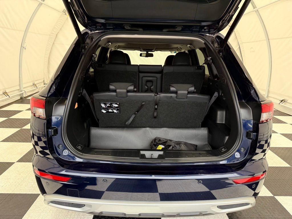 Used 2024 Mitsubishi Outlander SEL Black Edition image 4