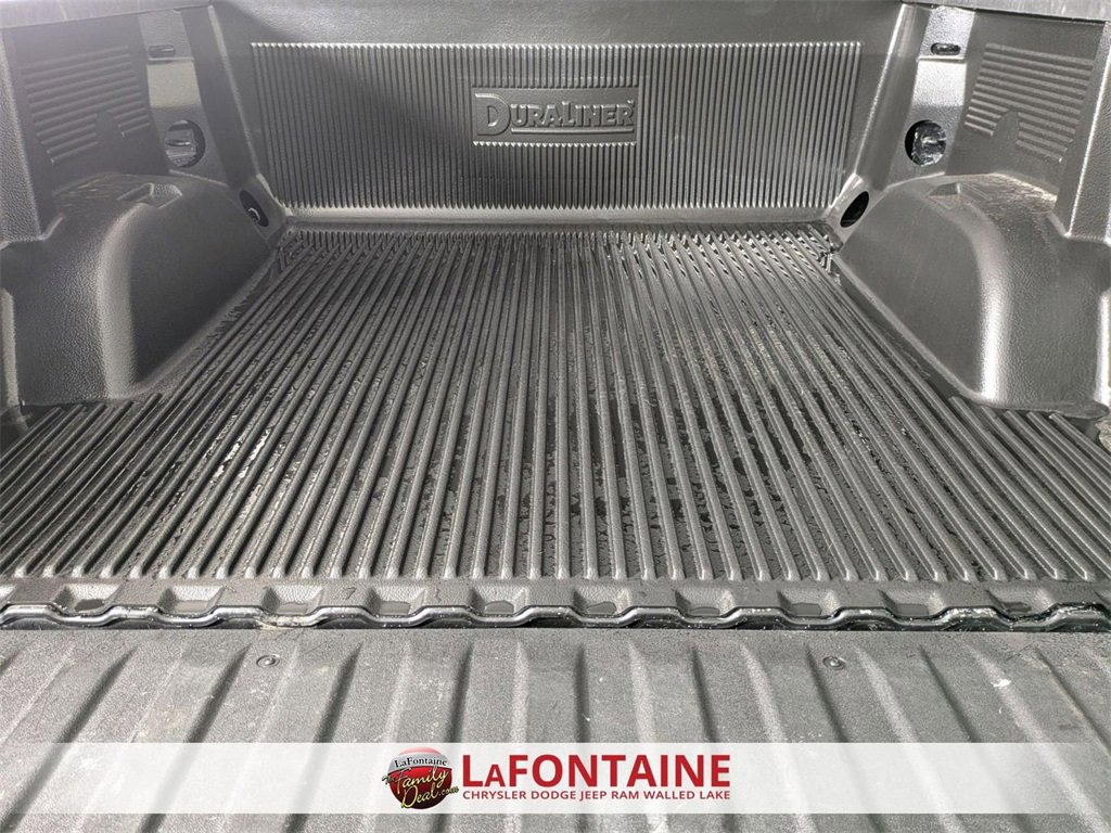 Used 2025 Chevrolet Silverado 1500 LT image 28