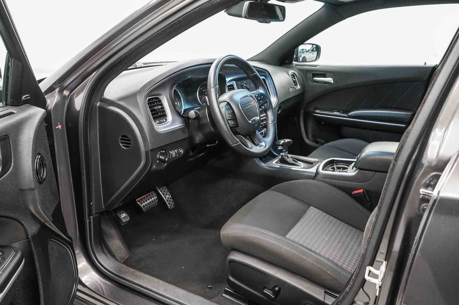 Used 2023 Dodge Charger Scat Pack w/ Harman/Kardon Audio Group RWD image 17