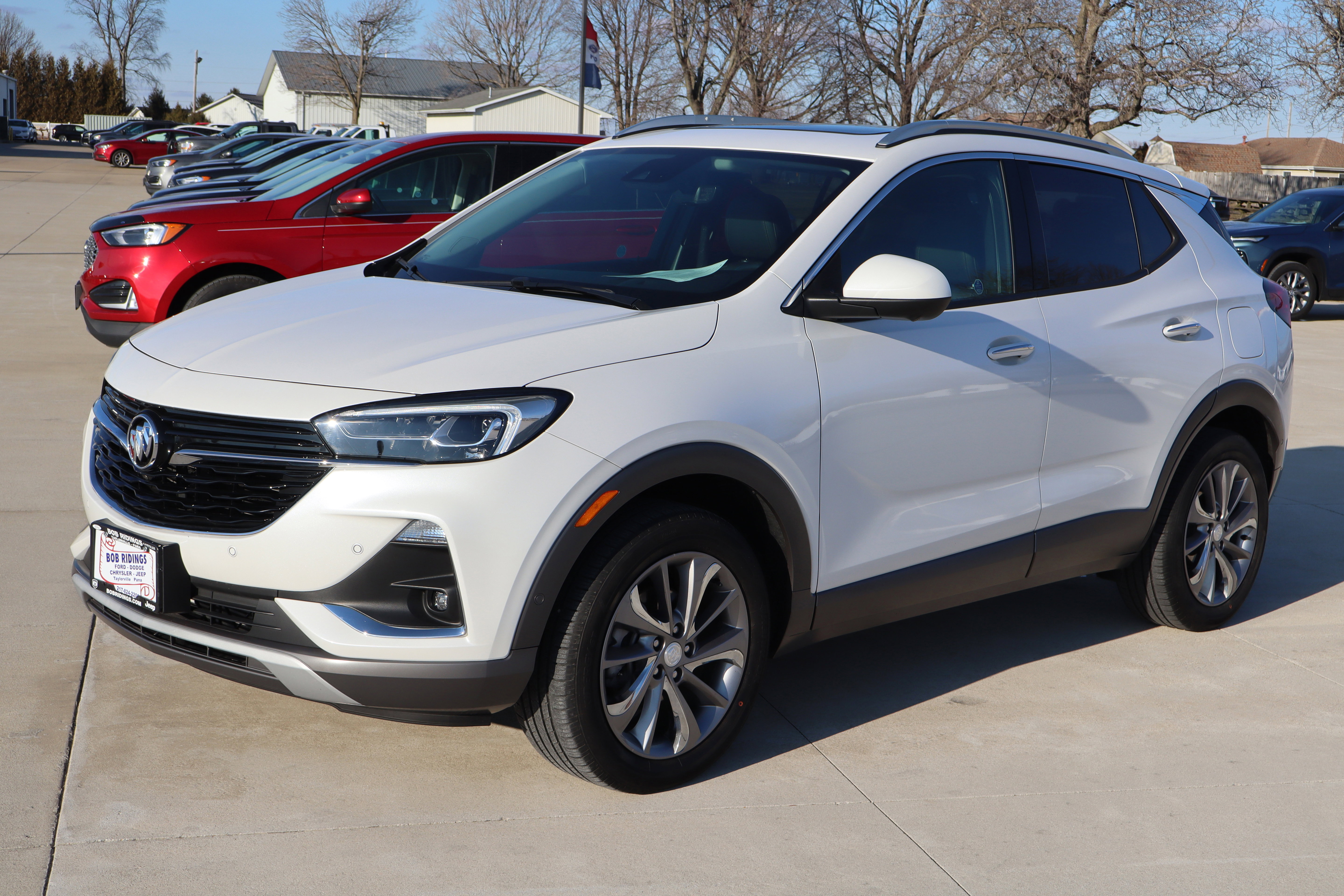 Used 2023 Buick Encore GX Essence w/ Advanced Technology Package image 2