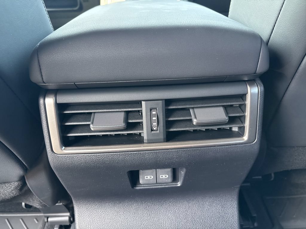 Certified 2025 Lexus GX 550 AWD/4WD image 21