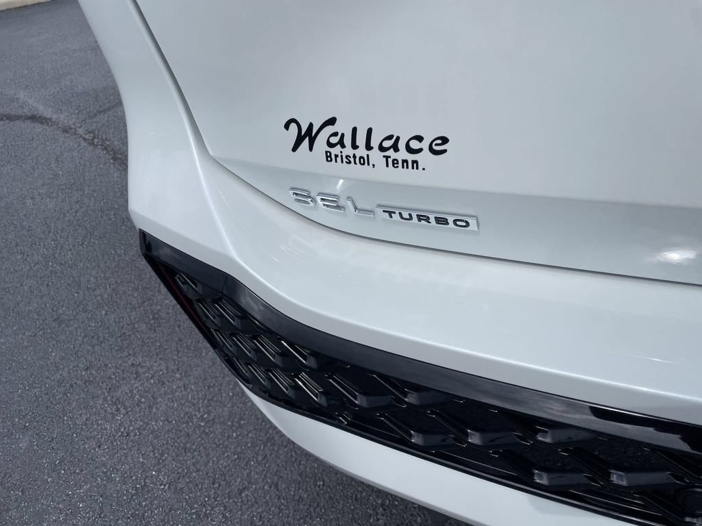 Certified 2026 Volkswagen Tiguan SEL R-Line AWD/4WD image 7