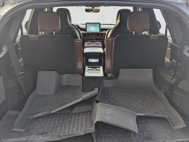 Used 2023 Lincoln Aviator Grand Touring w/ Equipment Group 301A image 6
