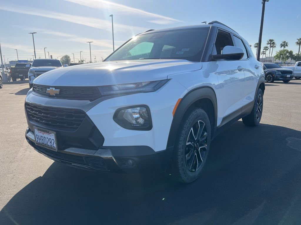 Certified 2023 Chevrolet TrailBlazer ACTIV w/ Convenience Package image 3