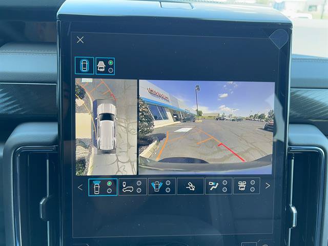 New 2026 GMC Yukon AT4 w/ AT4 Premium Plus Package AWD/4WD image 23