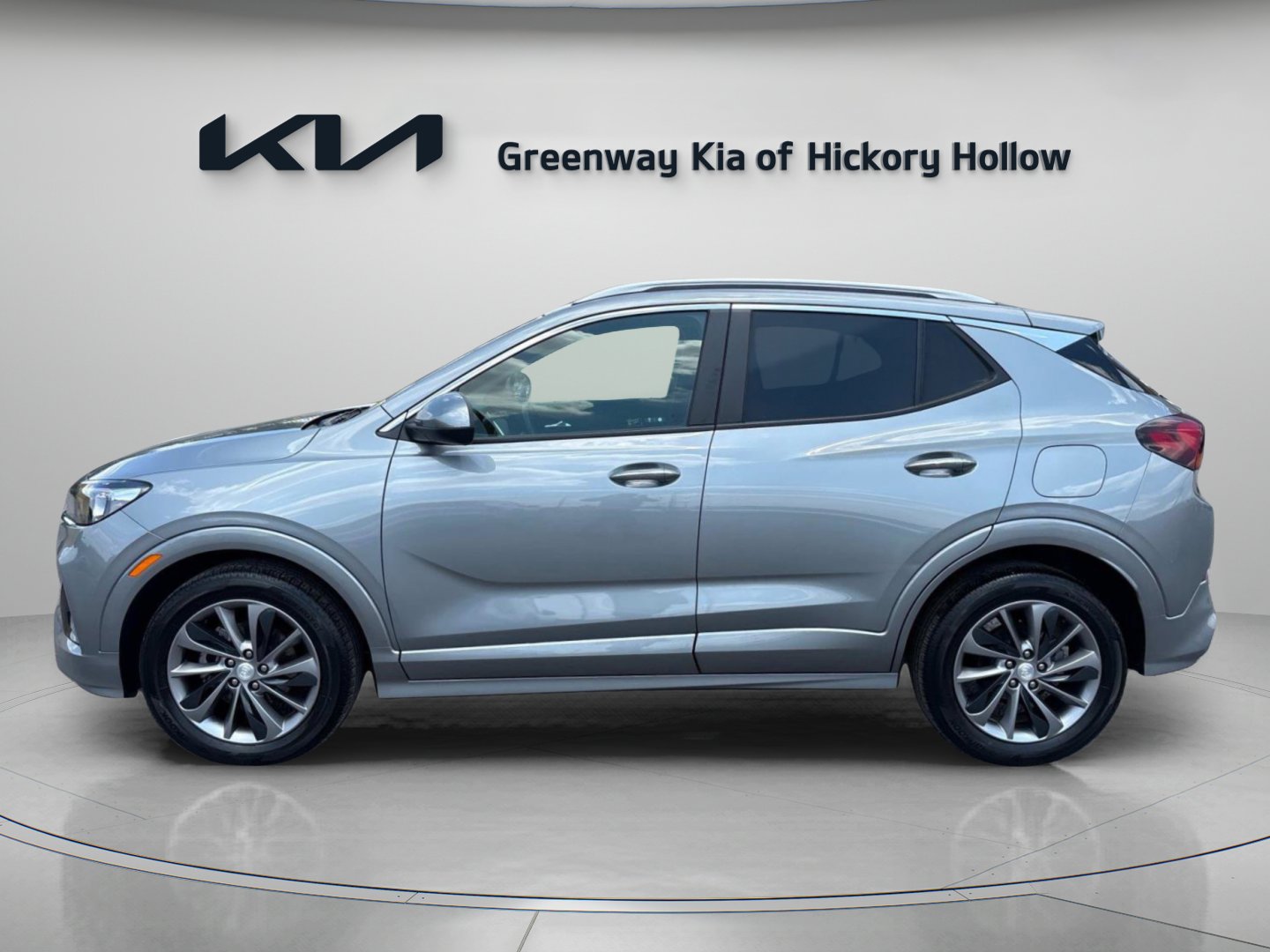 Used 2023 Buick Encore GX Select w/ Sport Touring Package image 4