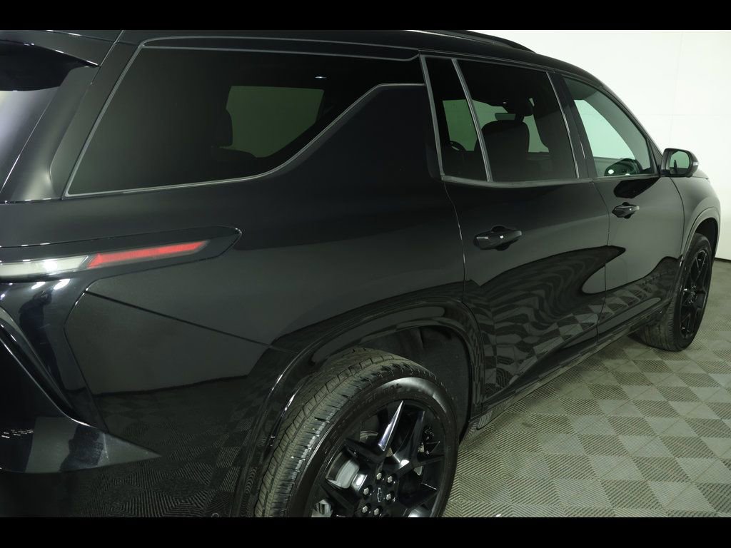 Used 2024 Chevrolet Traverse RS w/ LPO, Floor Liner Package AWD/4WD image 15