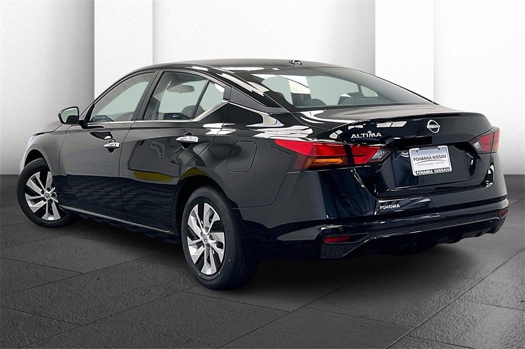 Certified 2025 Nissan Altima 2.5 S image 9