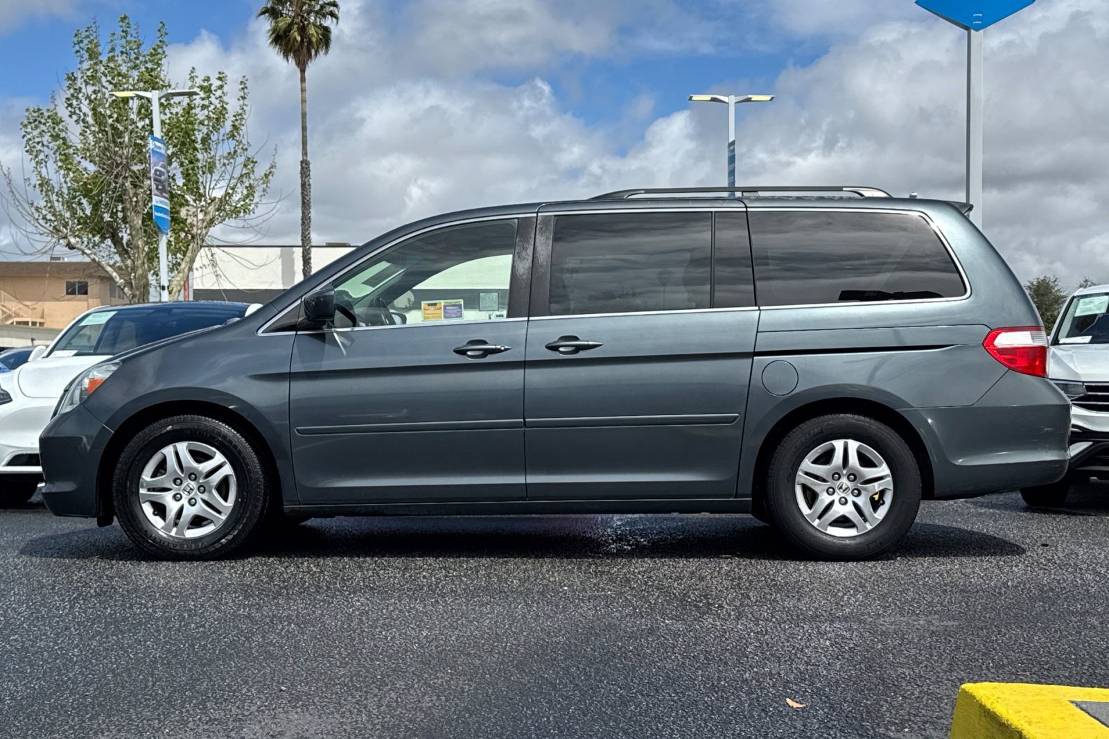 Used 2006 Honda Odyssey EX-L image 2