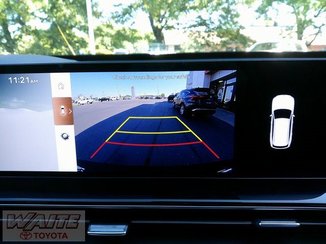 Used 2025 Genesis GV80 2.5T Standard image 17