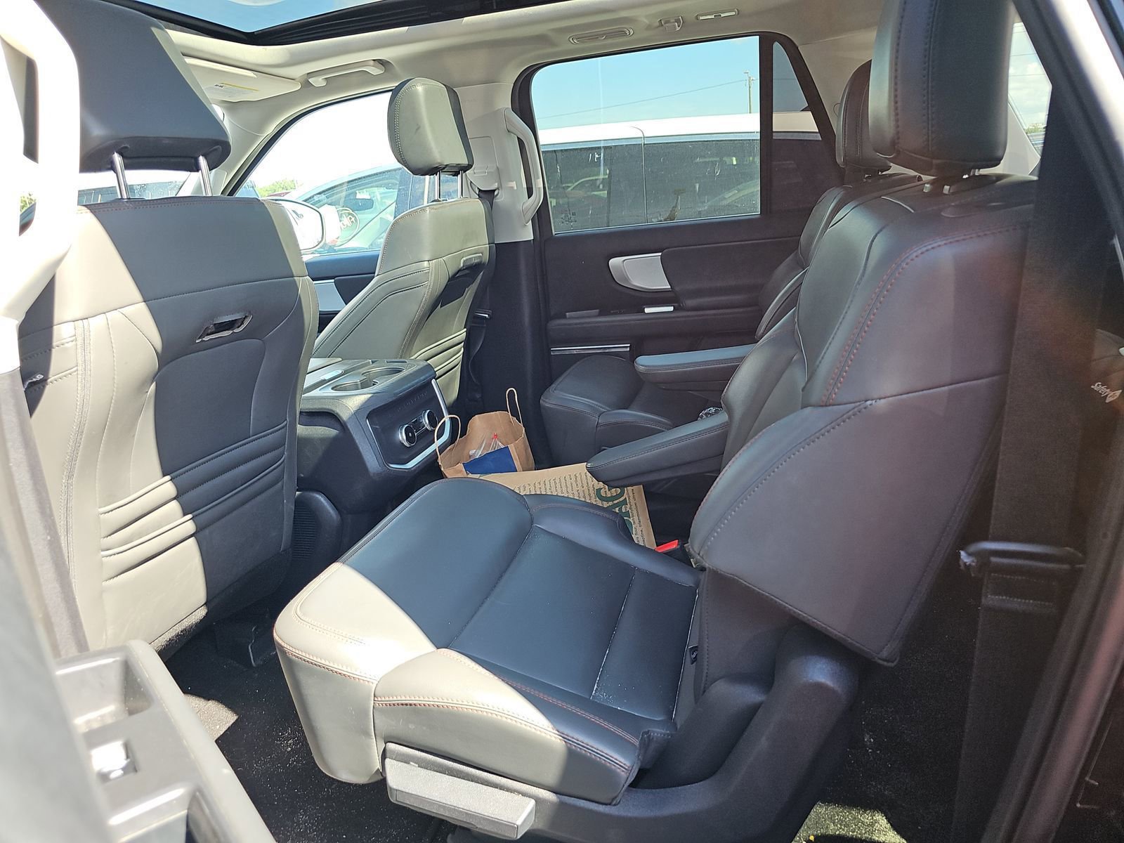 Used 2025 Ford Expedition Max Active AWD/4WD image 19