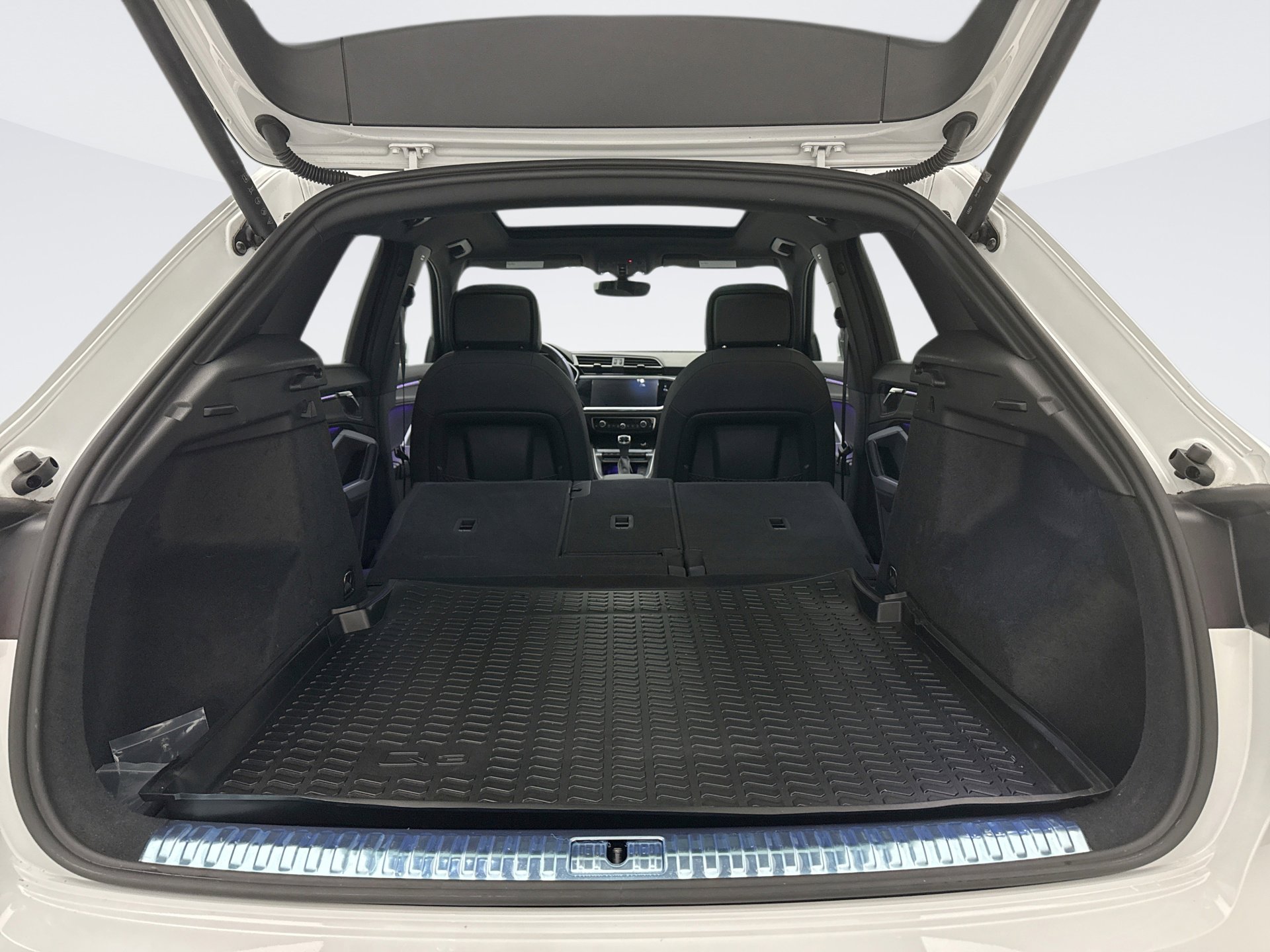 Used 2023 Audi Q3 2.0T Premium Plus image 21