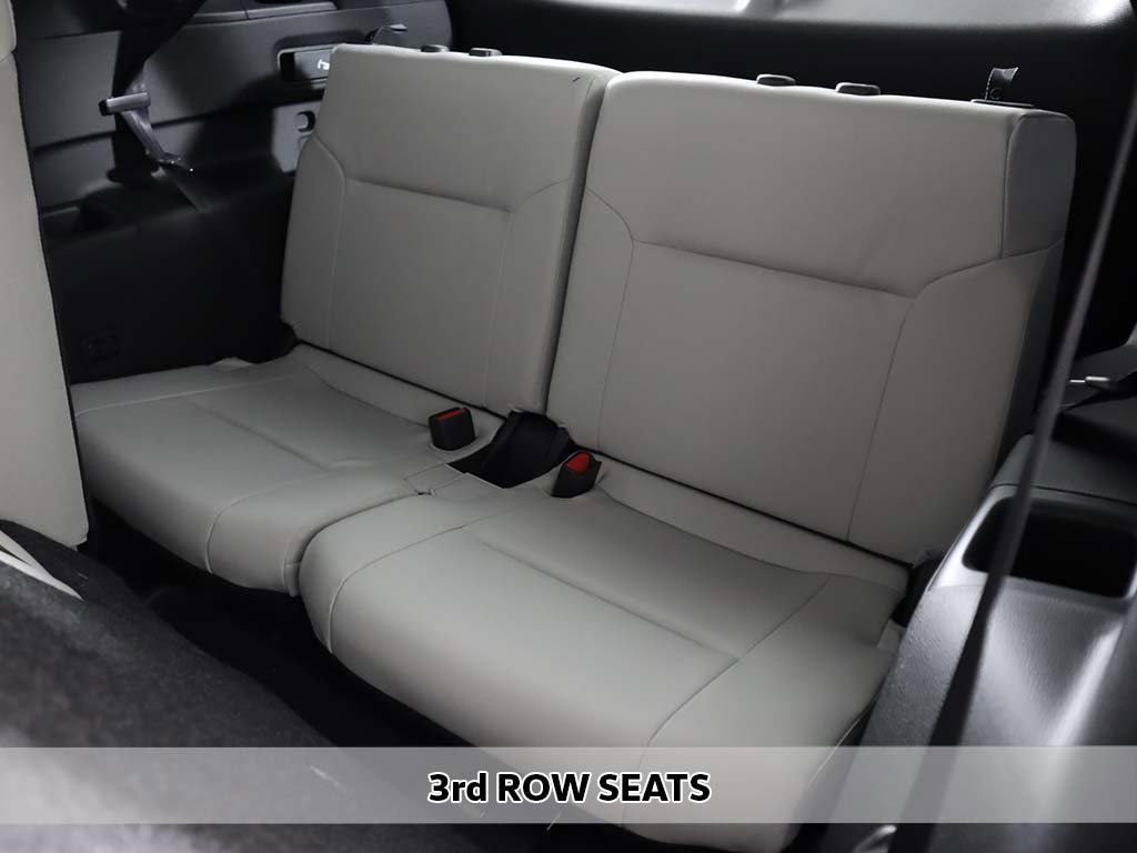 New 2025 Mitsubishi Outlander AWD image 13