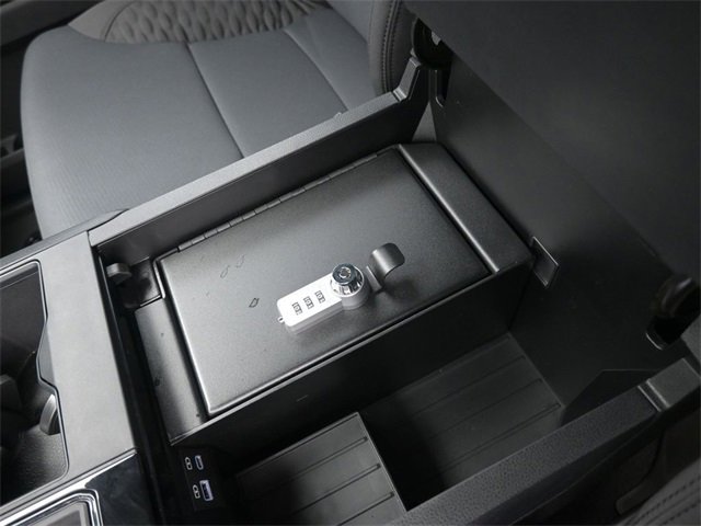 Used 2025 Toyota Tundra SR image 31