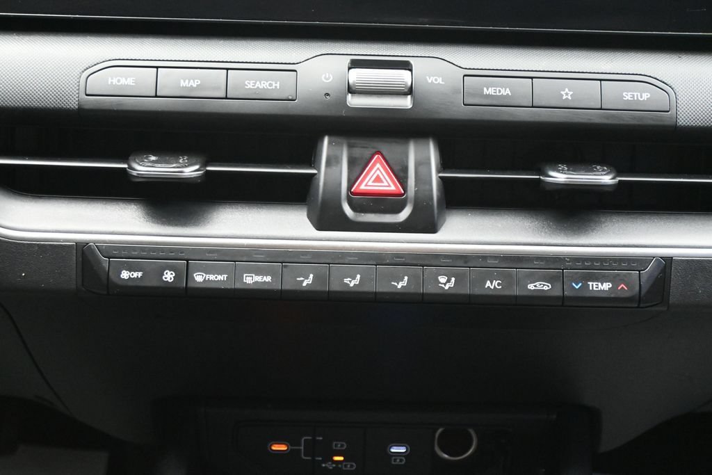 Used 2025 Kia K4 FWD image 16