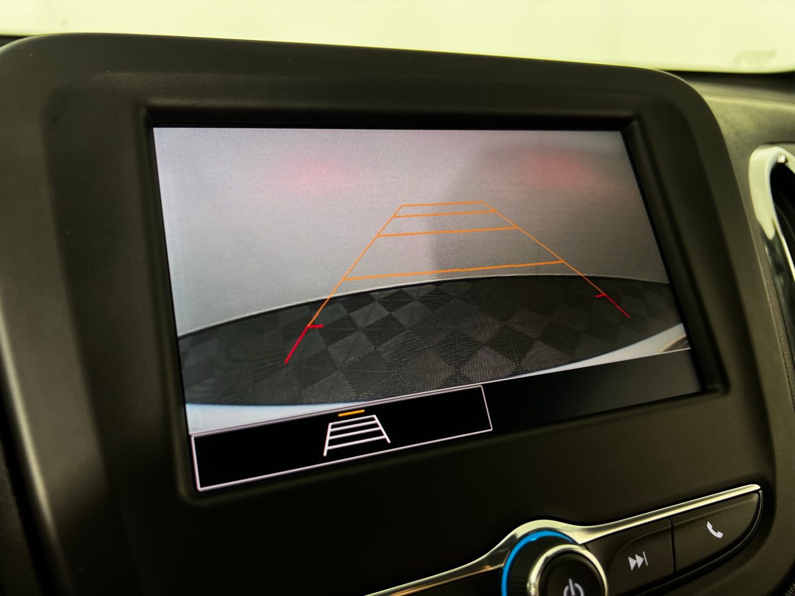 Used 2024 Chevrolet Equinox LT image 19