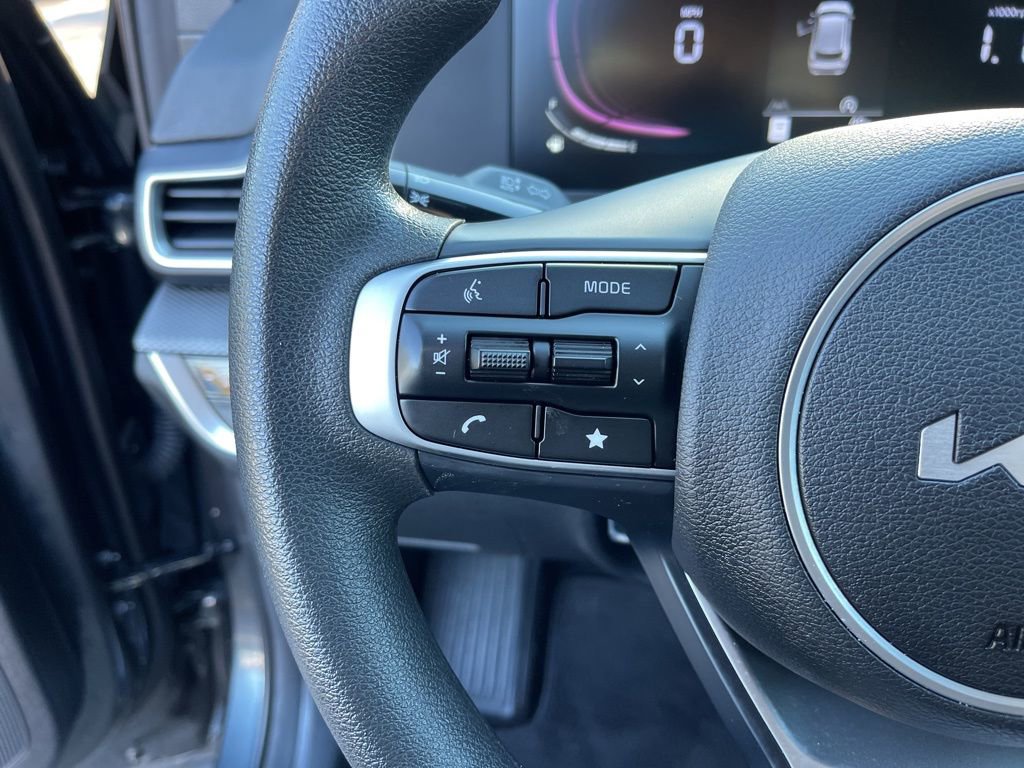 Used 2024 Kia Sportage LX image 16
