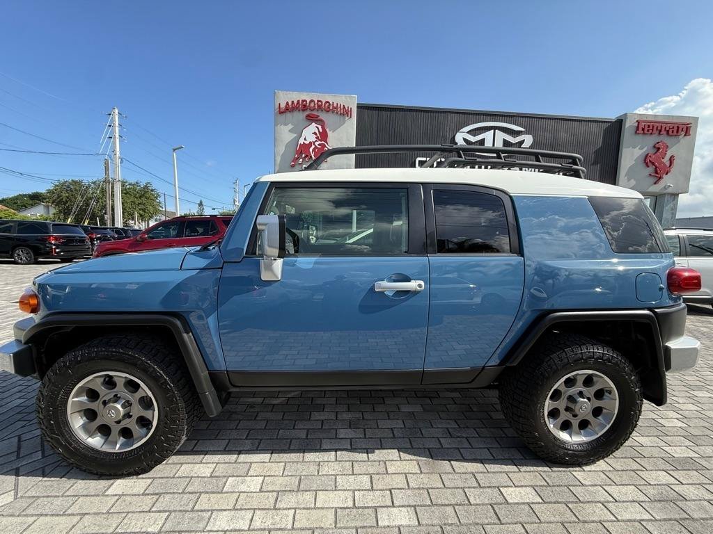 Used 2012 Toyota FJ Cruiser 4WD image 4