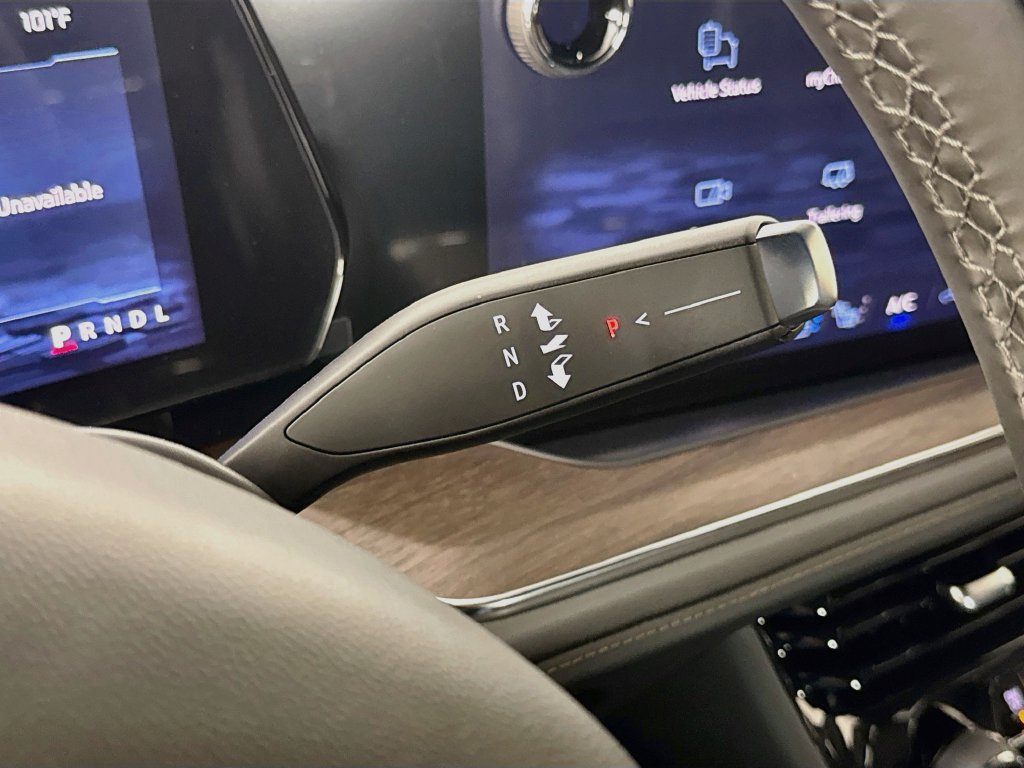 New 2026 Chevrolet Suburban High Country AWD/4WD image 20