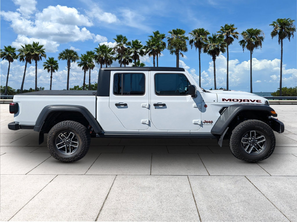 Used 2024 Jeep Gladiator Mojave w/ Technology Group AWD/4WD image 11
