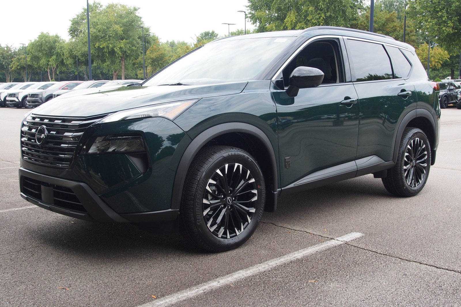 New 2026 Nissan Rogue Dark Armor FWD image 3