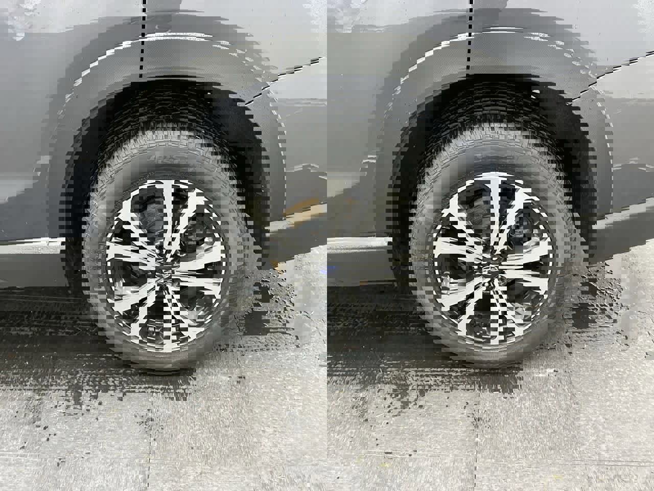 Used 2020 Subaru Forester Limited image 25