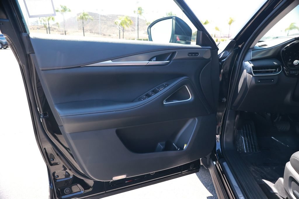 Used 2026 INFINITI QX60 Luxe w/ Cargo Package FWD image 19