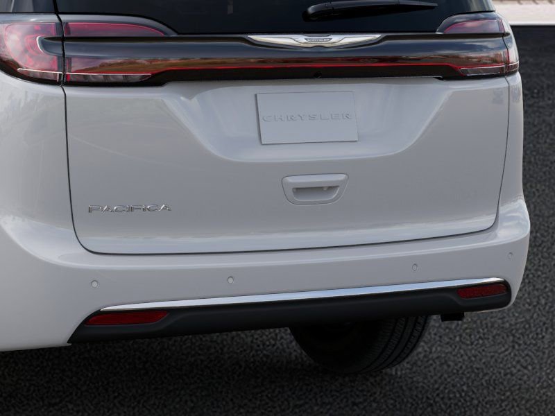 New 2026 Chrysler Pacifica Select image 13