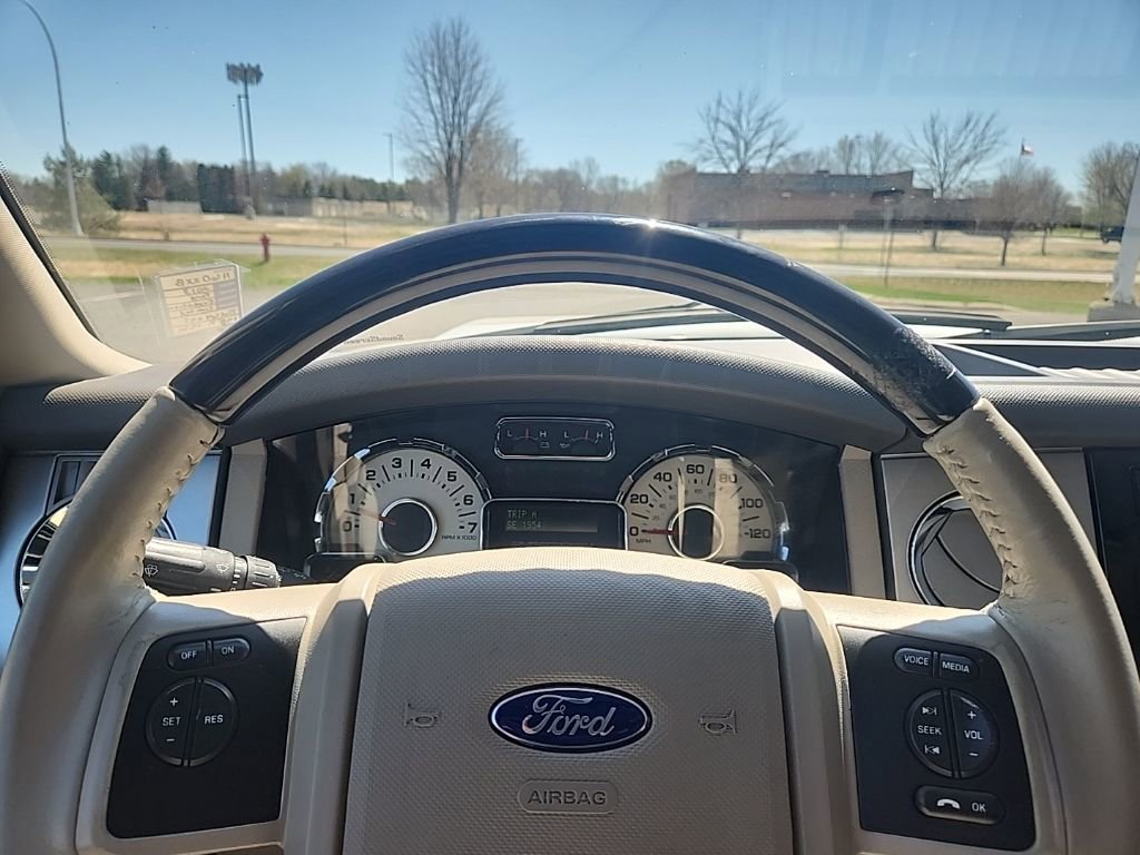 Used 2013 Ford Expedition Limited AWD/4WD image 19