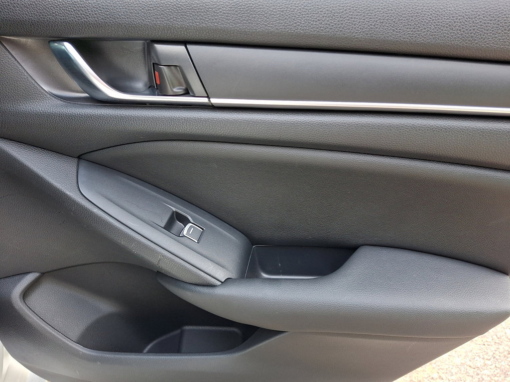 Used 2019 Honda Accord Sport image 14