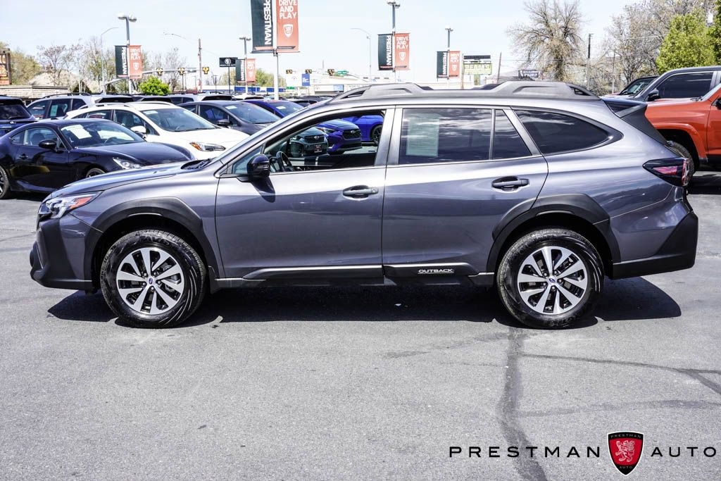 Used 2023 Subaru Outback Onyx Edition AWD/4WD image 19
