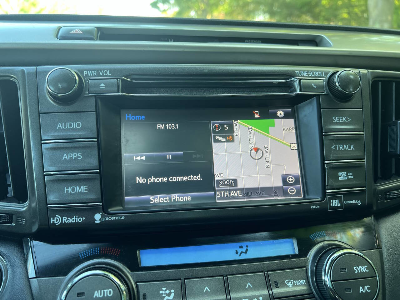 Used 2015 Toyota RAV4 Limited w/ Technology Package image 28