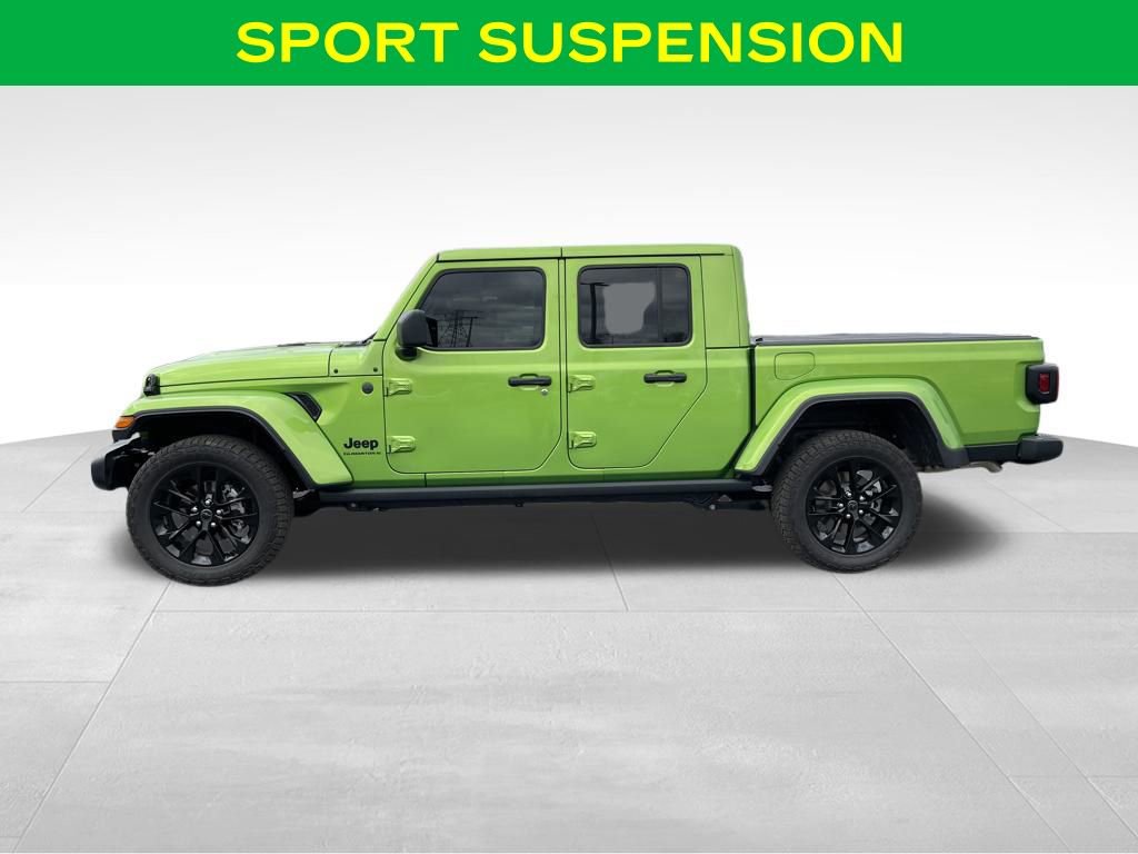 Used 2025 Jeep Gladiator Sport image 7
