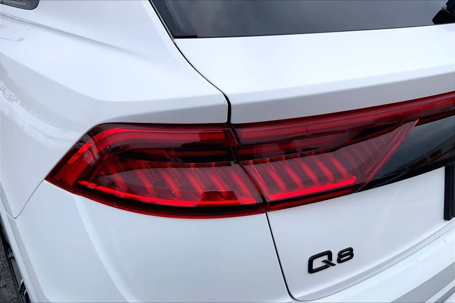 Used 2023 Audi Q8 Prestige w/ Prestige Package AWD/4WD image 27
