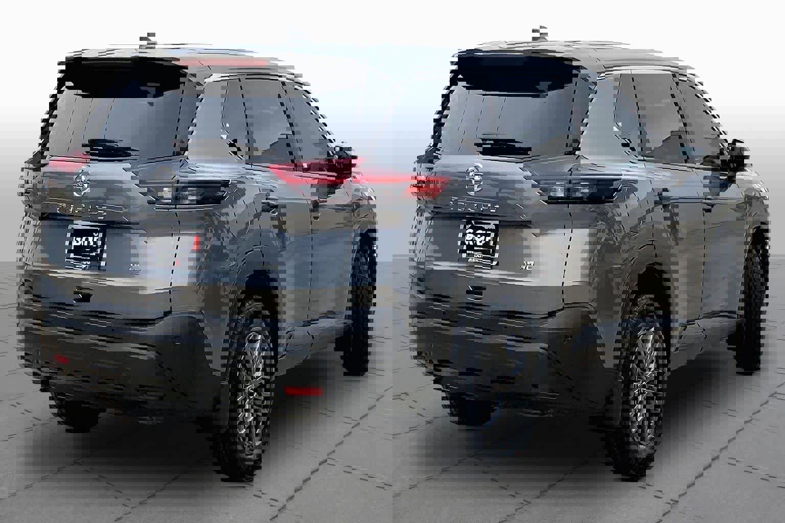 Used 2021 Nissan Rogue S AWD/4WD image 13