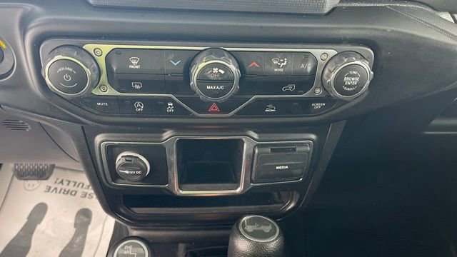 Used 2022 Jeep Wrangler Sport image 40