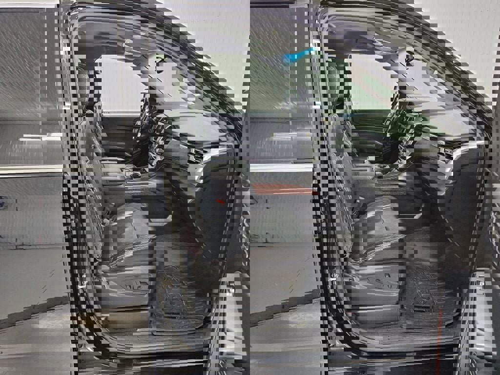 Used 2015 GMC Yukon SLE w/ HD Trailering Package image 25