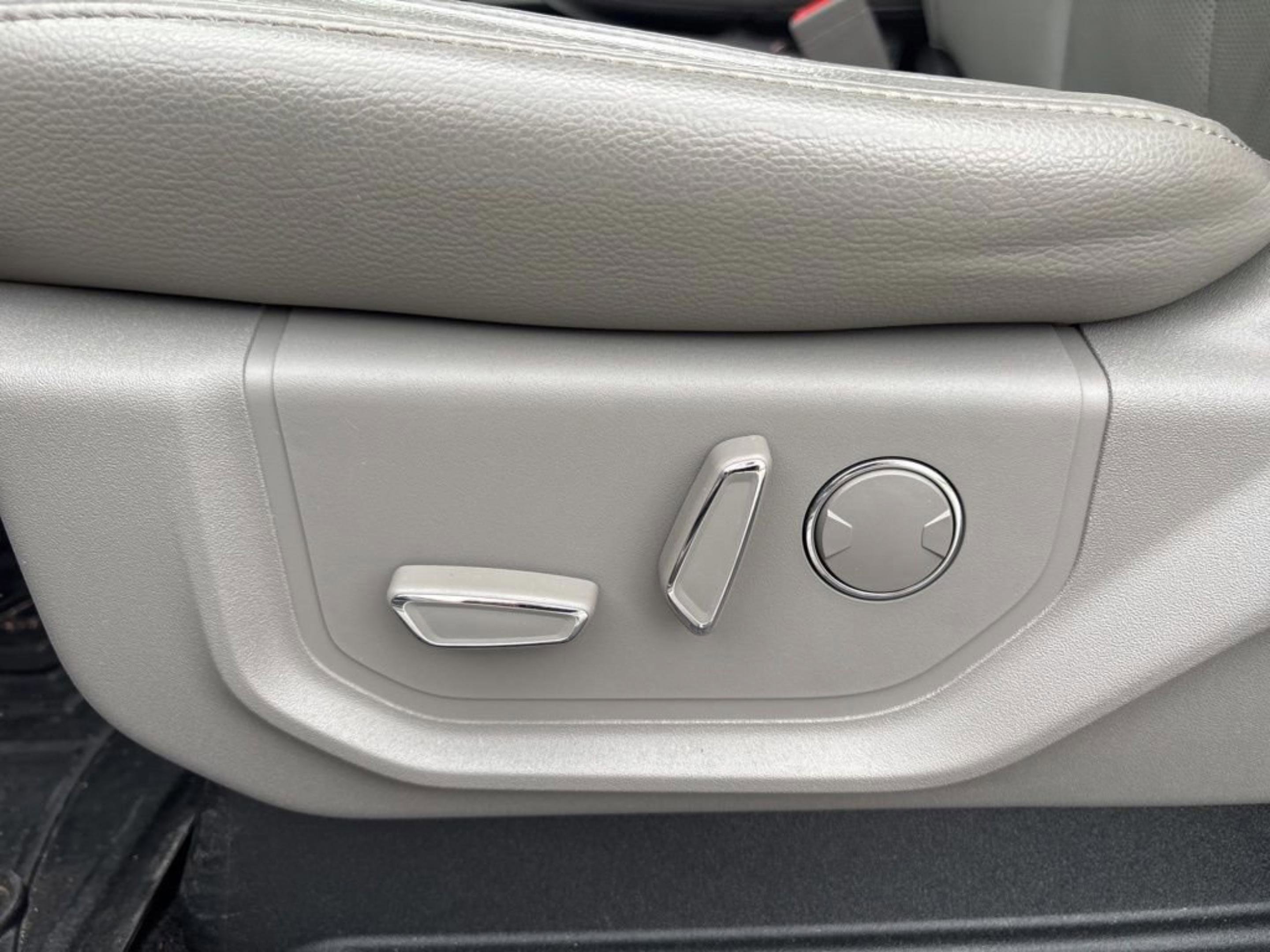 Used 2018 Ford F150 Lariat AWD/4WD image 33