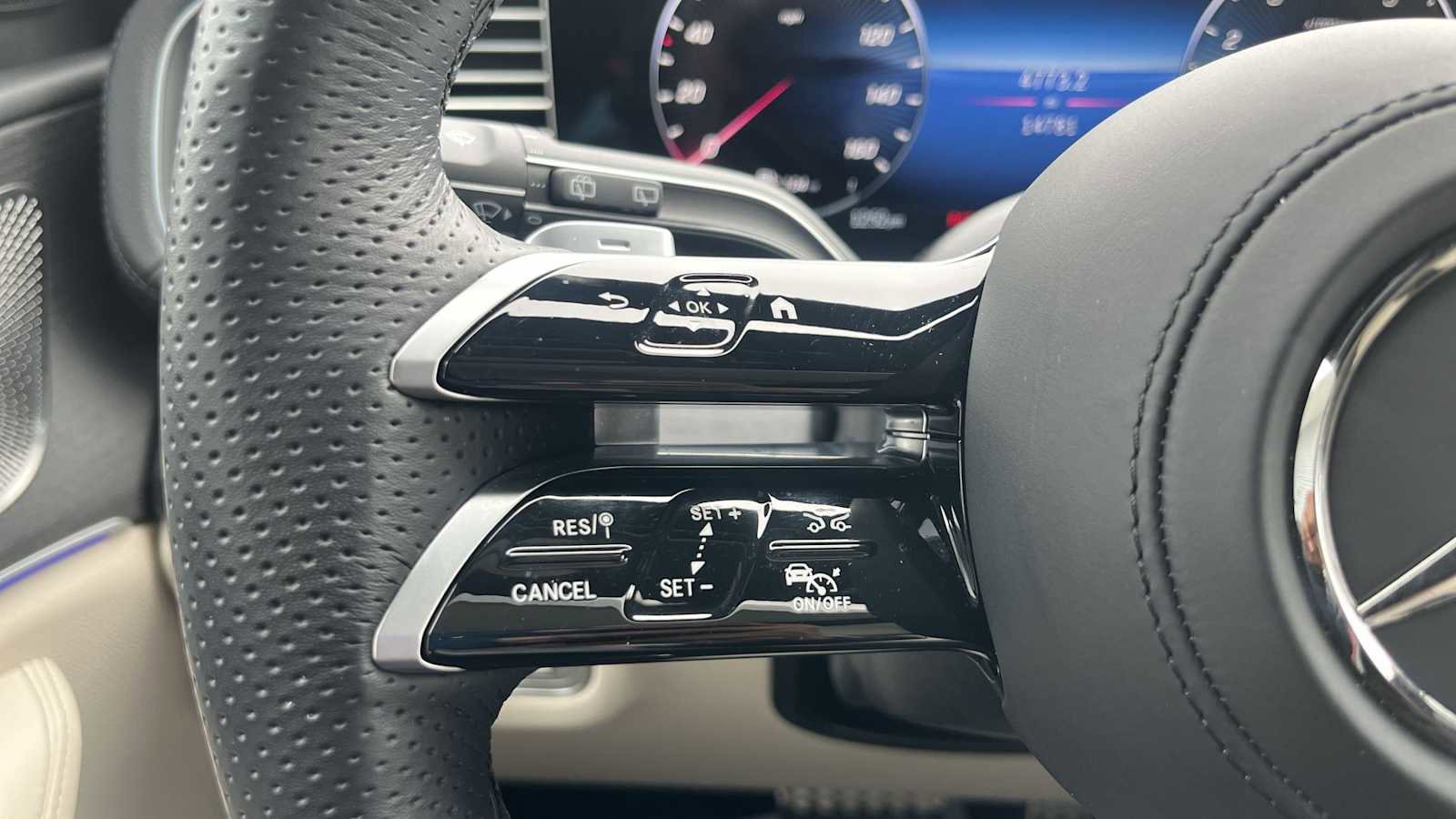 Certified 2025 Mercedes-Benz GLS 450 4MATIC image 41