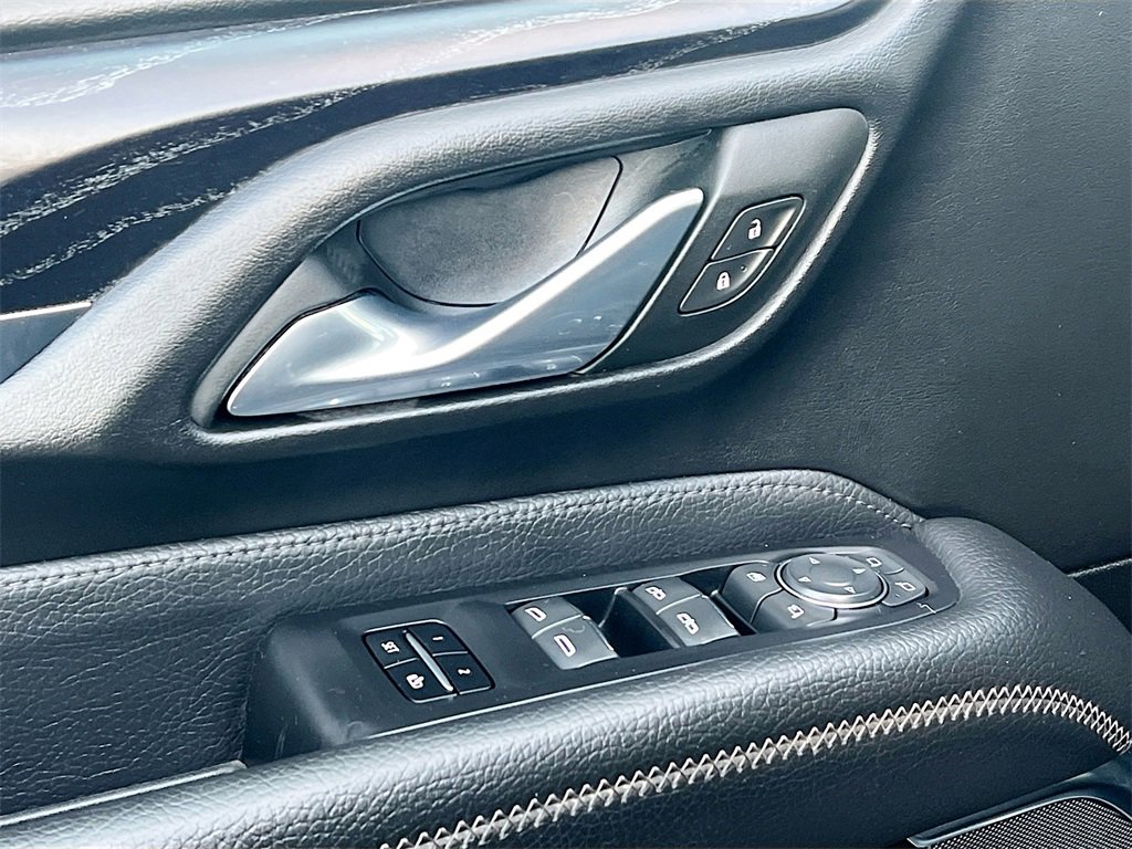 Used 2024 GMC Yukon XL Denali image 18