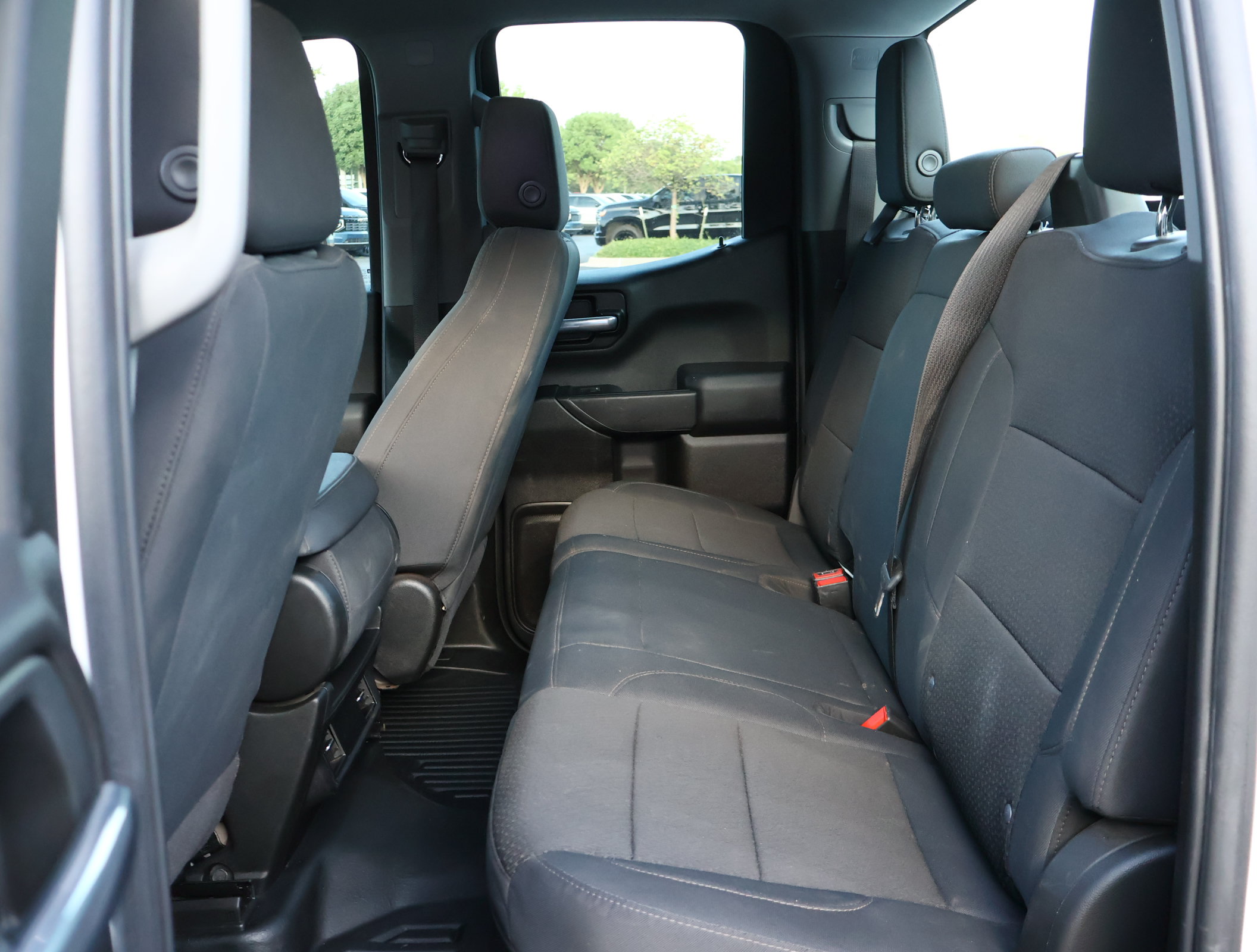 Used 2025 Chevrolet Silverado 1500 W/T RWD image 16