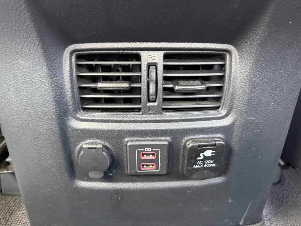 Used 2024 Nissan Titan SV w/ SV Convenience Package AWD/4WD image 15