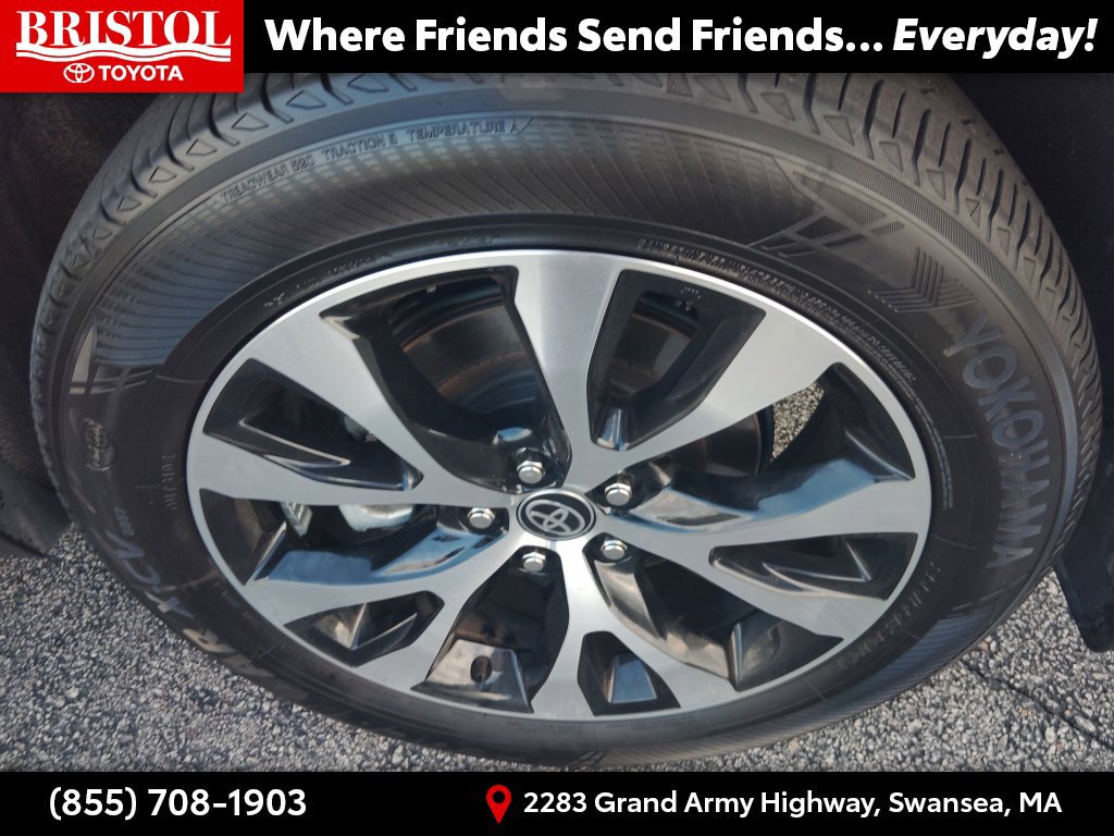 Used 2024 Toyota Grand Highlander AWD Hybrid image 12