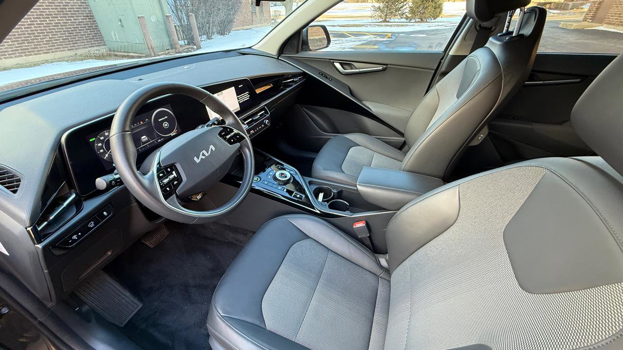Used 2023 Kia Niro Wind image 9