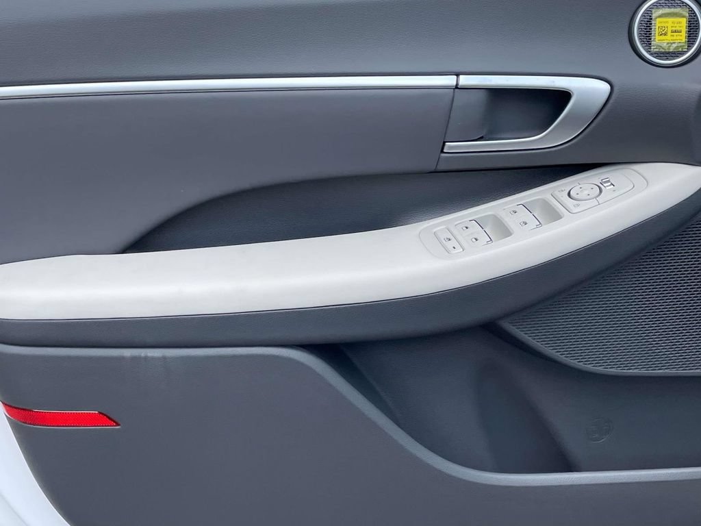 New 2026 Hyundai Sonata SEL FWD image 14
