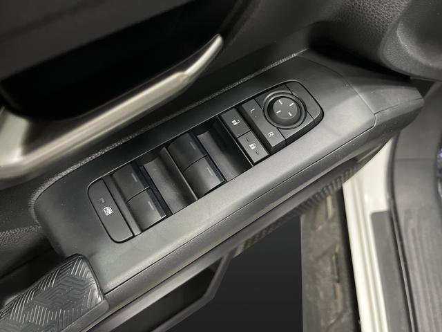 Used 2024 Toyota Tacoma TRD Off-Road image 26