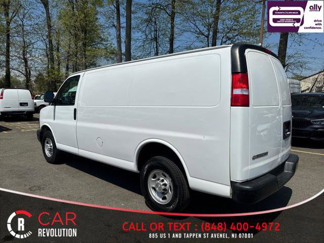 Used 2020 Chevrolet Express 2500 w/ Driver Convenience Package RWD image 4