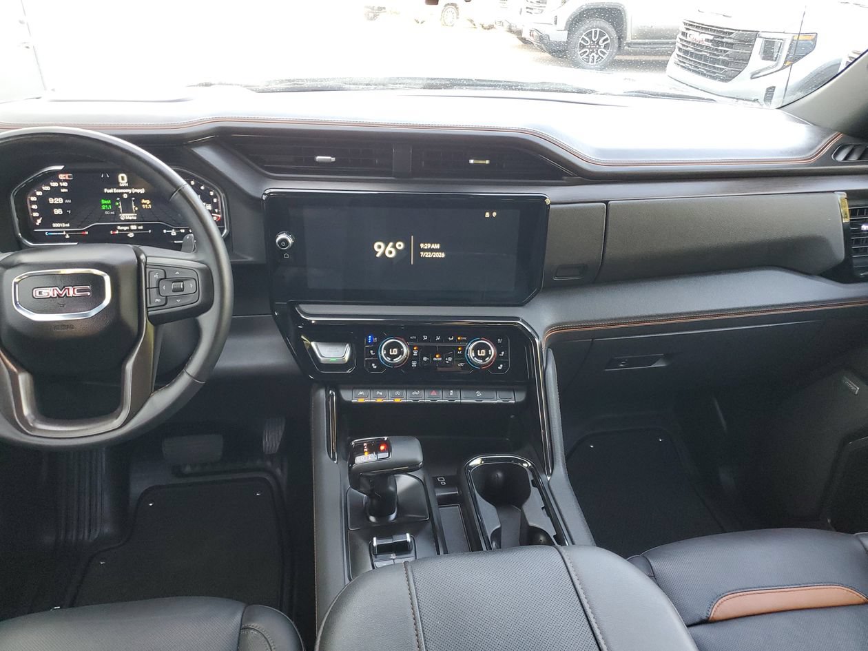Used 2024 GMC Sierra 1500 AT4 w/ Technology Package AWD/4WD image 14